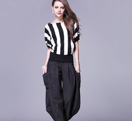 八锻锦女装 精致影像构筑的店铺装饰美学